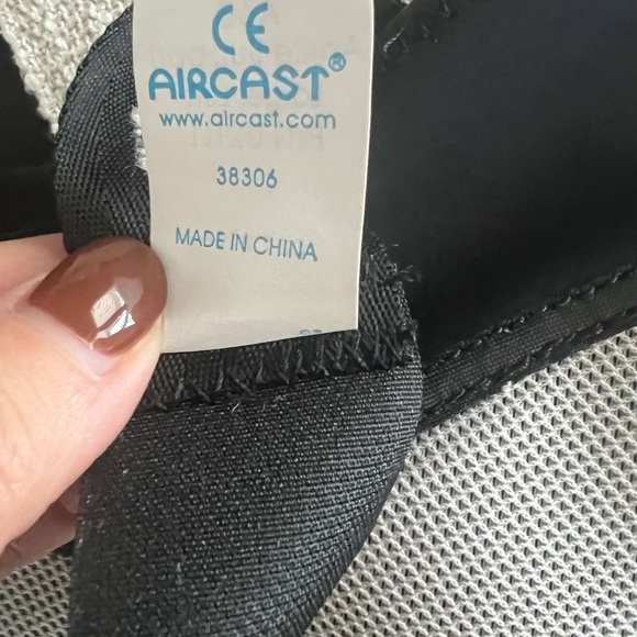 AirCast ankle support: Large/Left - Picture 3 of 5